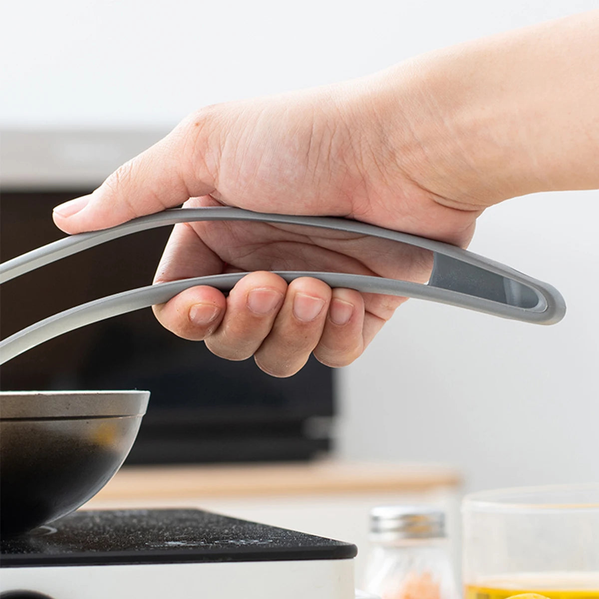 2 In 1 Nylon Grip Flip Tongs